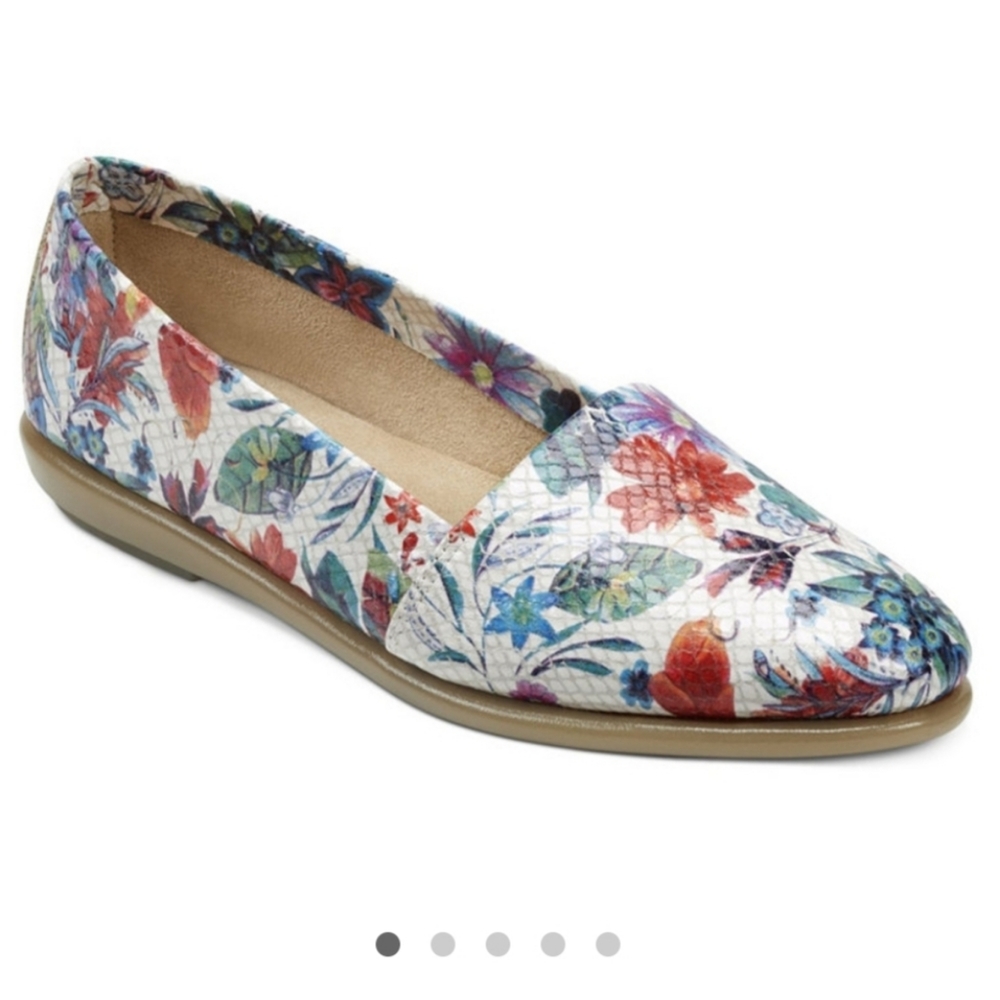 NWT Aerosoles Women's Mr Softee  Floral Print Casual Flat Canvas